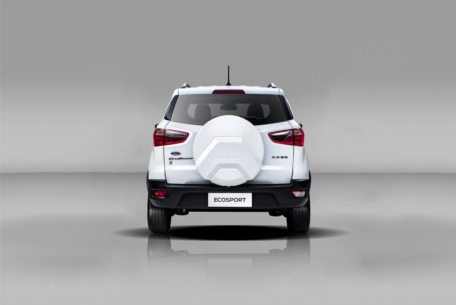  Ford EcoSport S 2017 года  (CN) (фото 3 из 8)